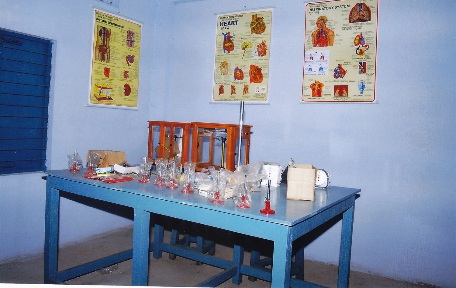 Biological science laboratory
